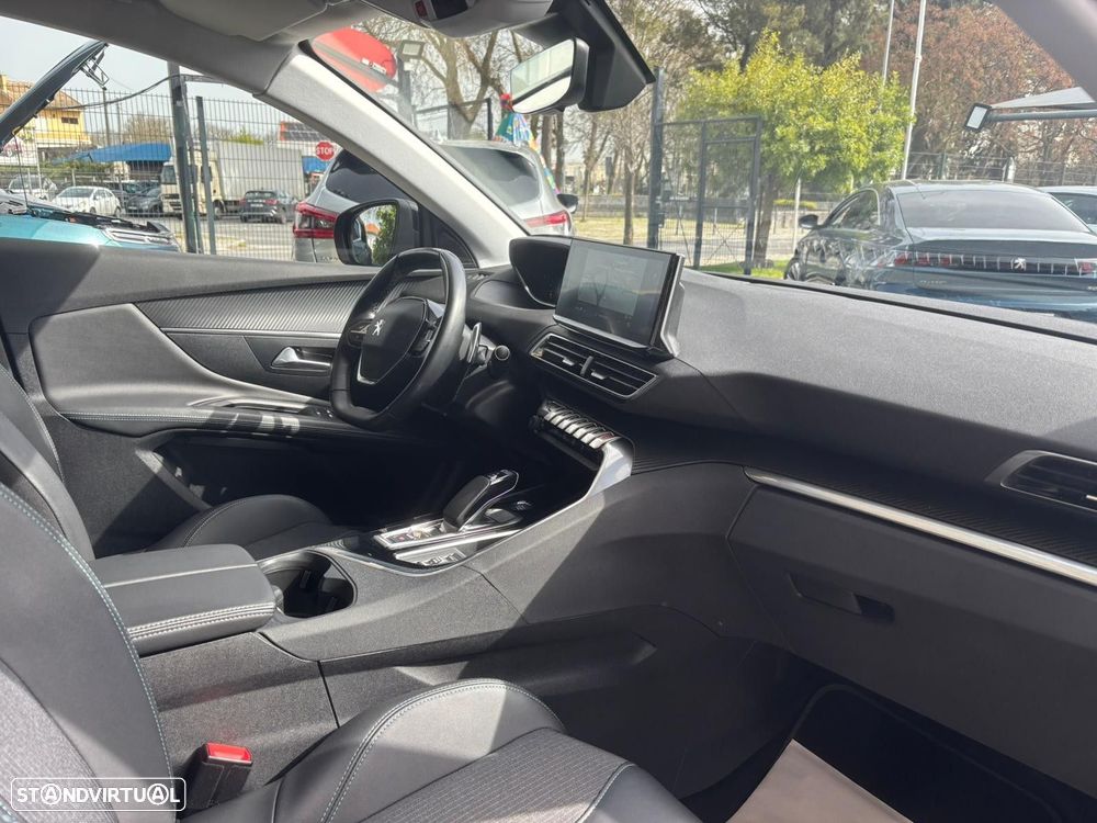 Peugeot 3008 1.6 Hybrid Allure Pack e-EAT8 - 28