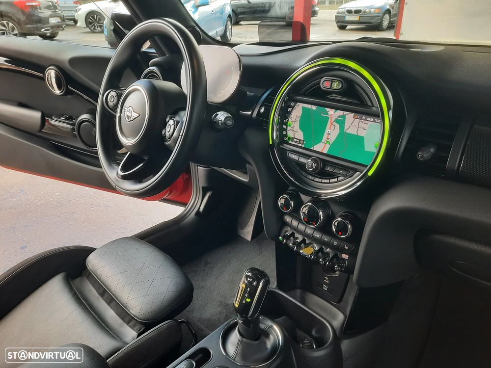 MINI 3 Portas Cooper SE Premium Extra Resolute Edition - 38