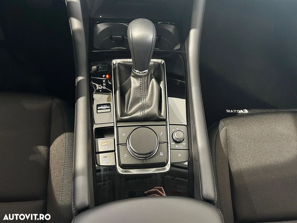 Mazda 3 e-Skyactiv X186 AT MHEV Exclusive-Line - 9