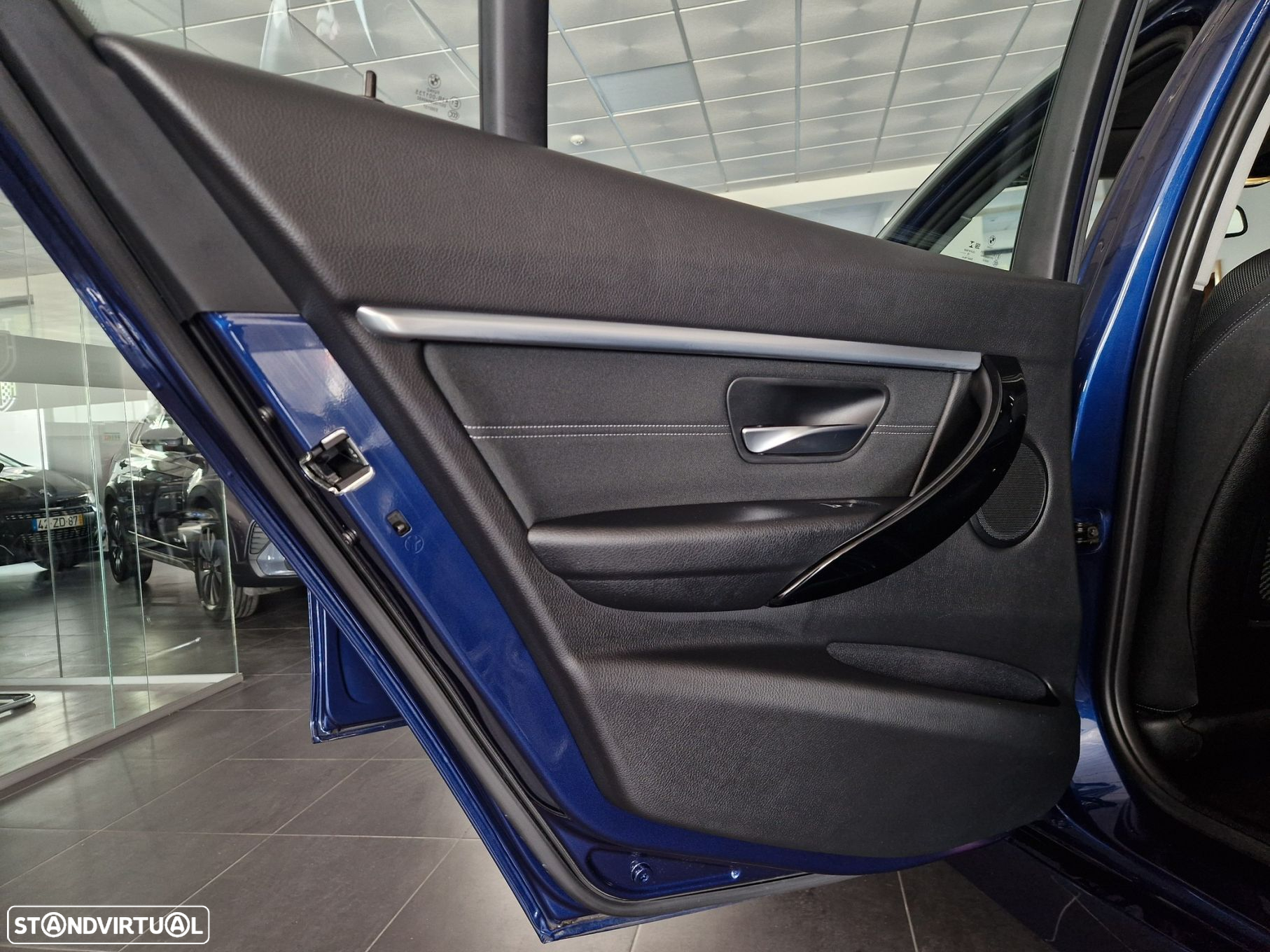 BMW 318 d Line Sport Auto - 24