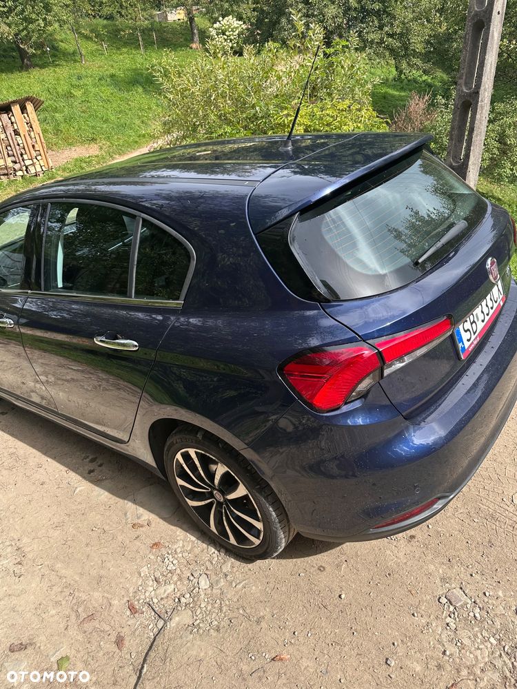 Fiat Tipo 1.6 MultiJet 16v Lounge - 16