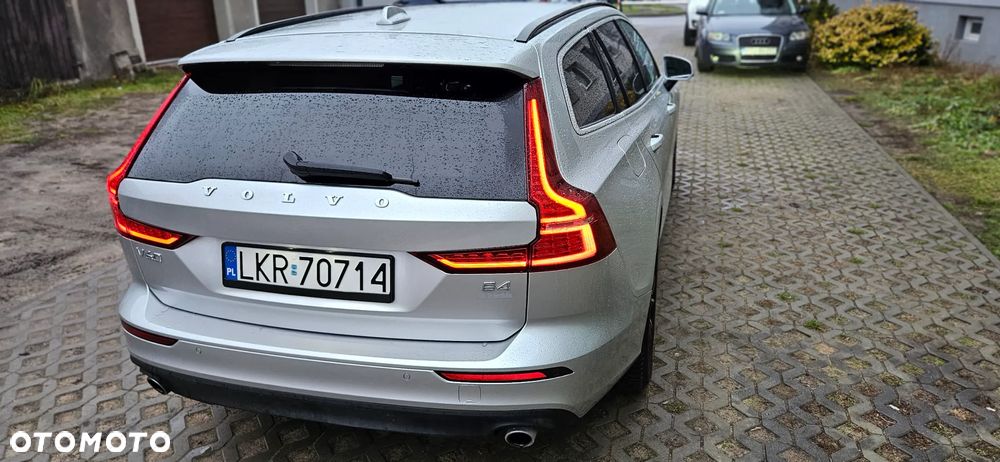 Volvo V60 D4 Momentum Pro - 3