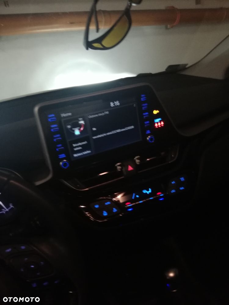 Toyota C-HR - 11