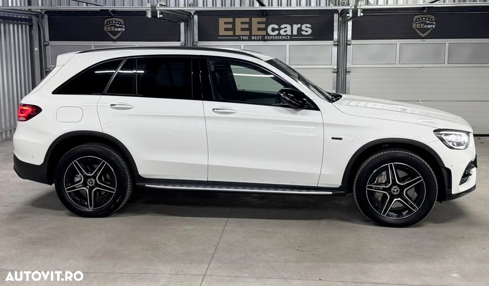 Mercedes-Benz GLC 300 de 4Matic 9G-TRONIC AMG Line Plus - 10