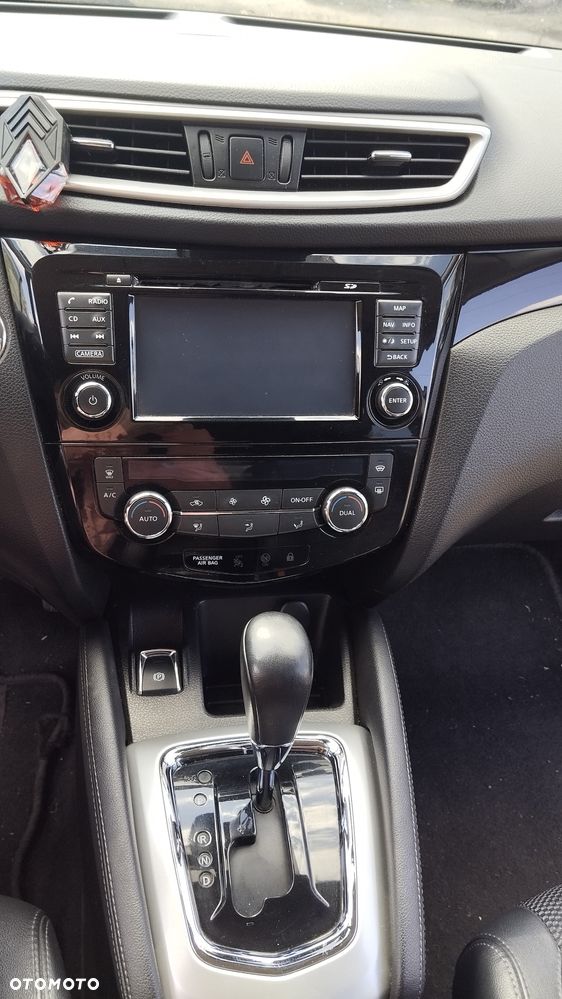 Nissan Qashqai 1.2 DIG-T Xtronic TEKNA - 6