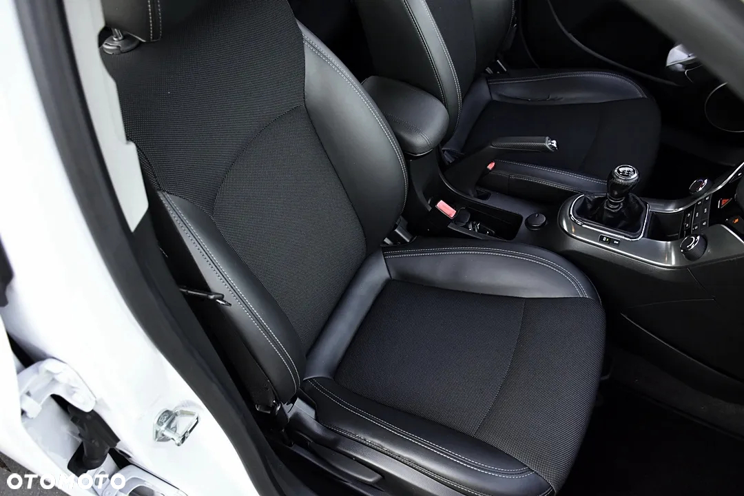 Chevrolet Cruze 1.4 T LT - 33