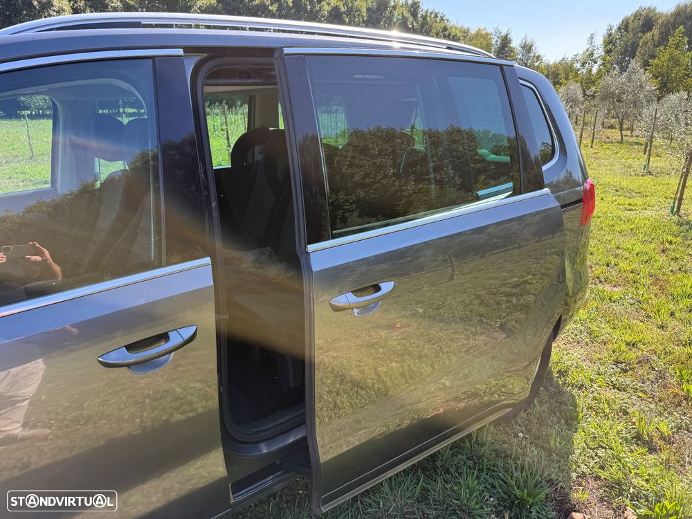 VW Sharan 2.0 TDI Confortline DSG - 13