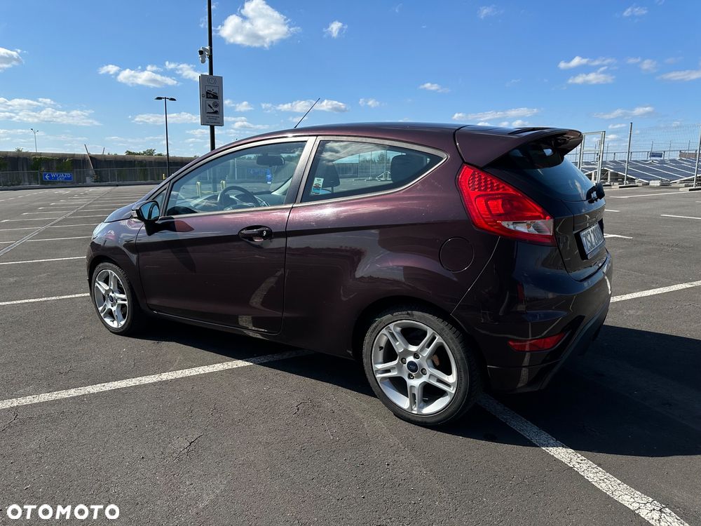 Ford Fiesta 1.6 Sport - 10