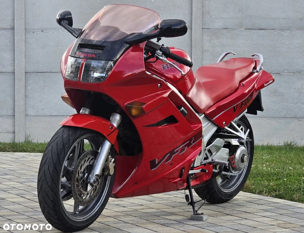 Honda VFR - 1