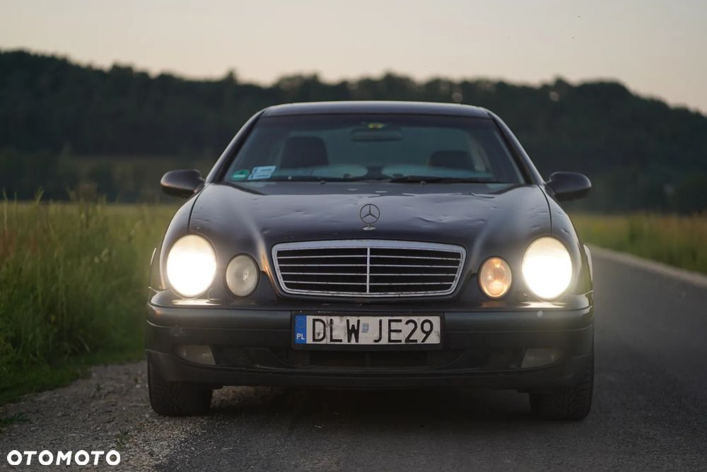 Mercedes-Benz CLK - 2