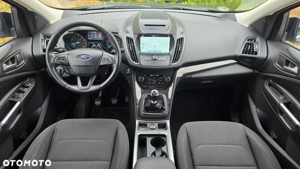 Ford Kuga - 23