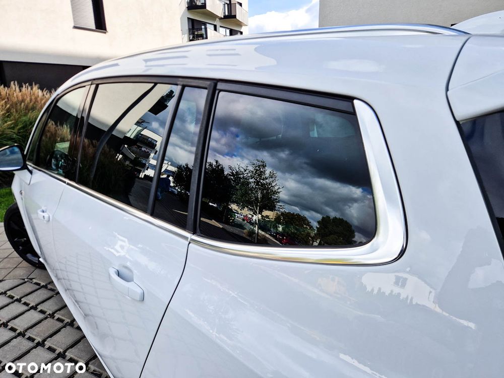 Opel Zafira Tourer 2.0 CDTI Automatik Business Innovation - 16