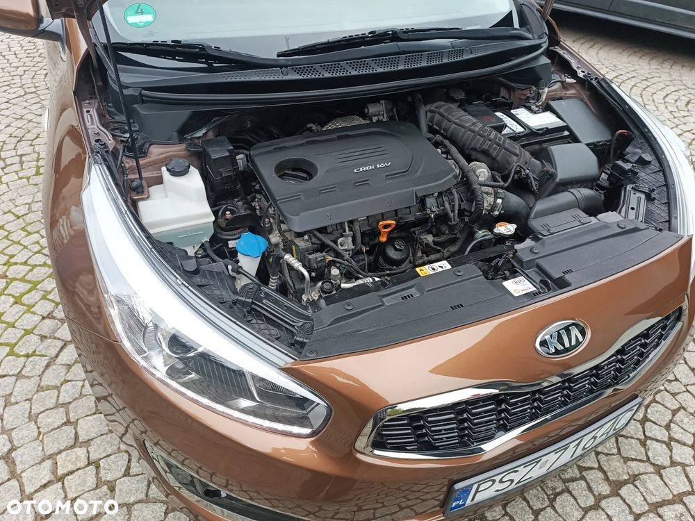 Kia Ceed Cee'd 1.6 CRDi GT Line - 10