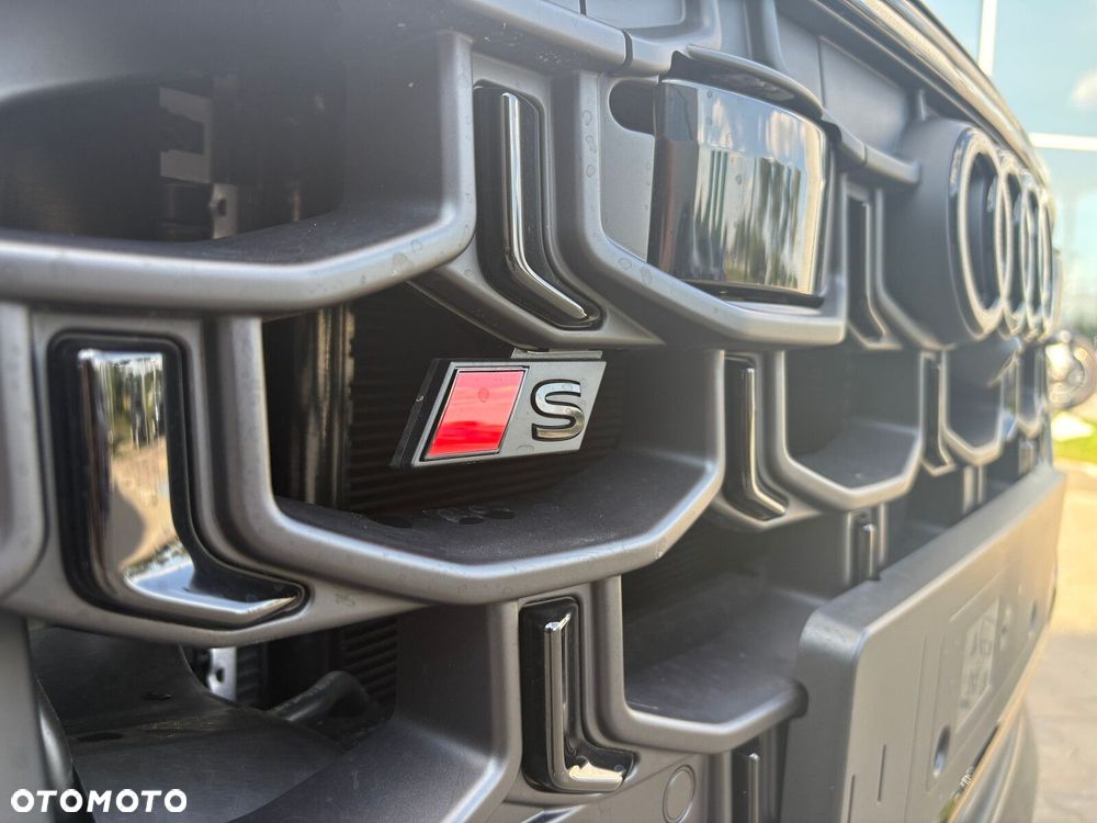 Audi SQ8 TFSI Quattro Tiptronic - 4