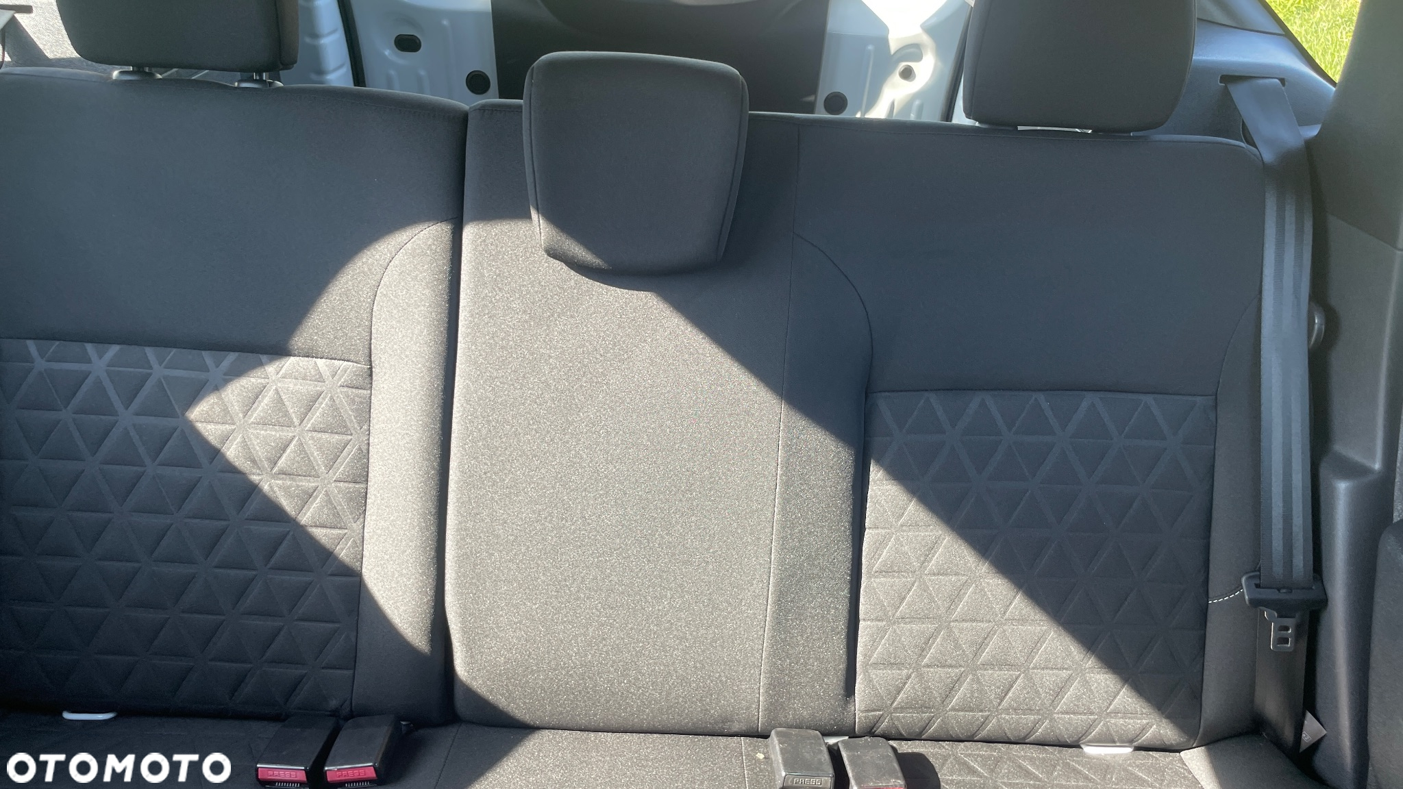 Dacia Duster 1.2 TCe Comfort - 25
