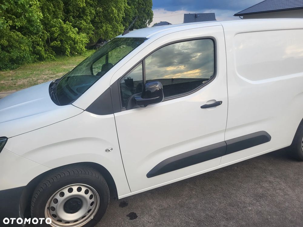 Opel COMBO - 4