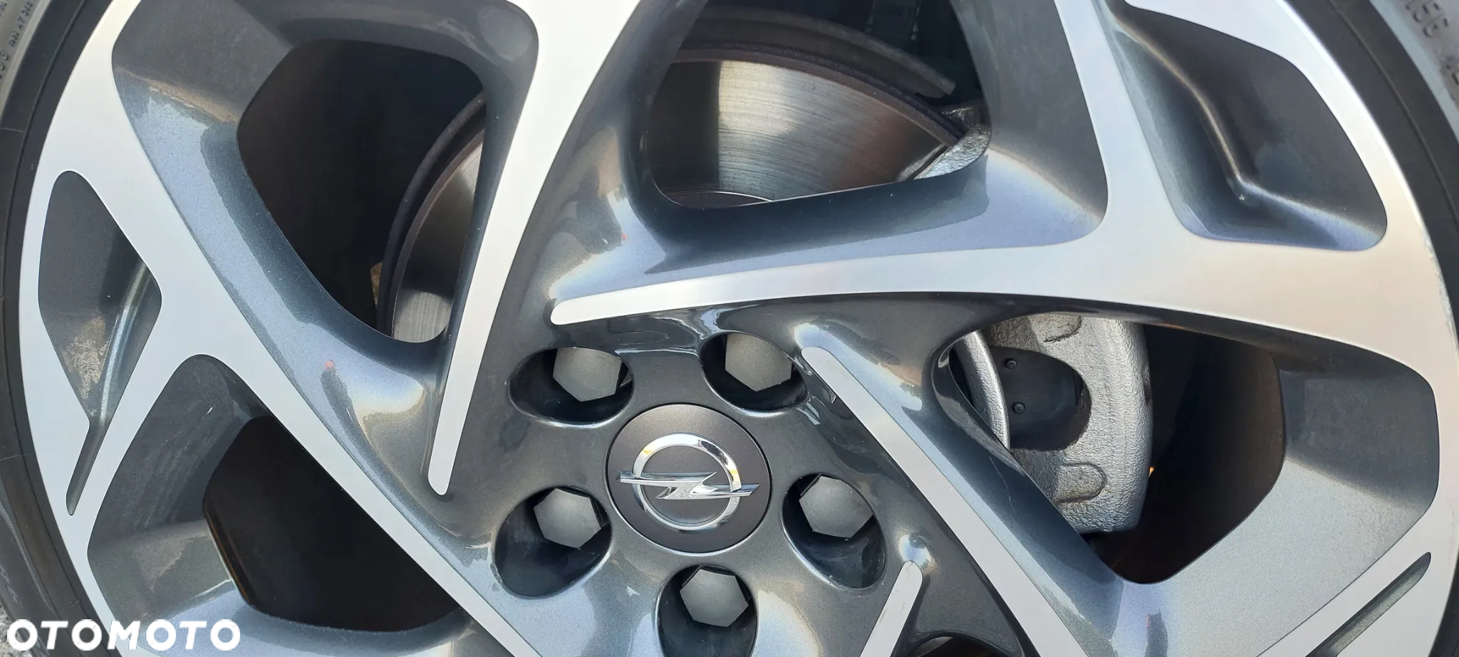 Opel Insignia - 24