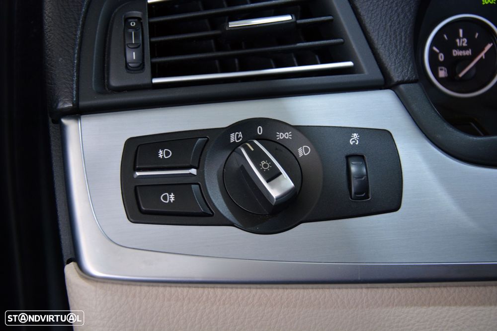 BMW 530 d Sport-Aut. - 24