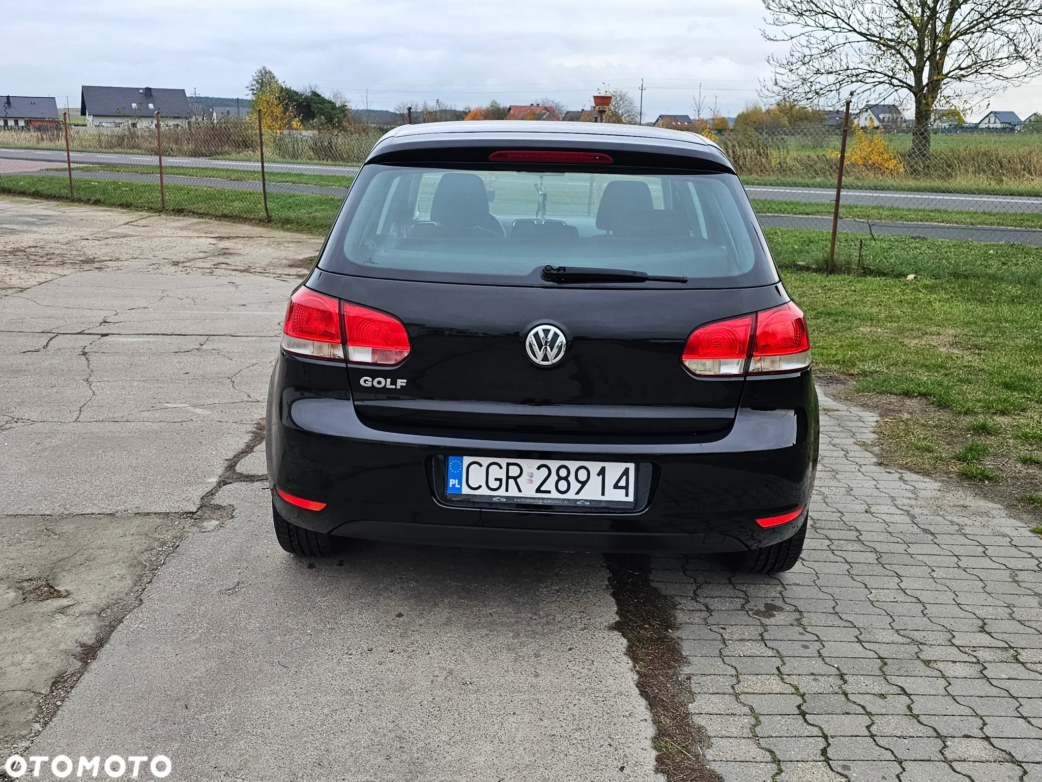 Volkswagen Golf - 6