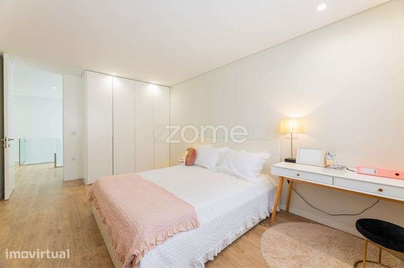 Moradia T3 Semi-Nova em Santa Eulália - Famalicão - Grande imagem: 5/8