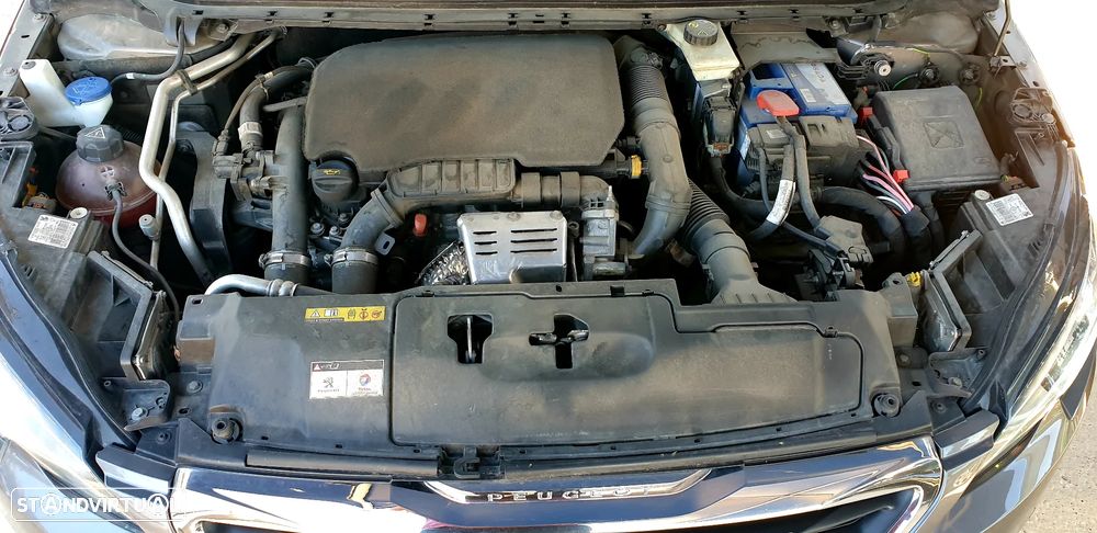 Peugeot 308 1.2 PureTech Allure - 37