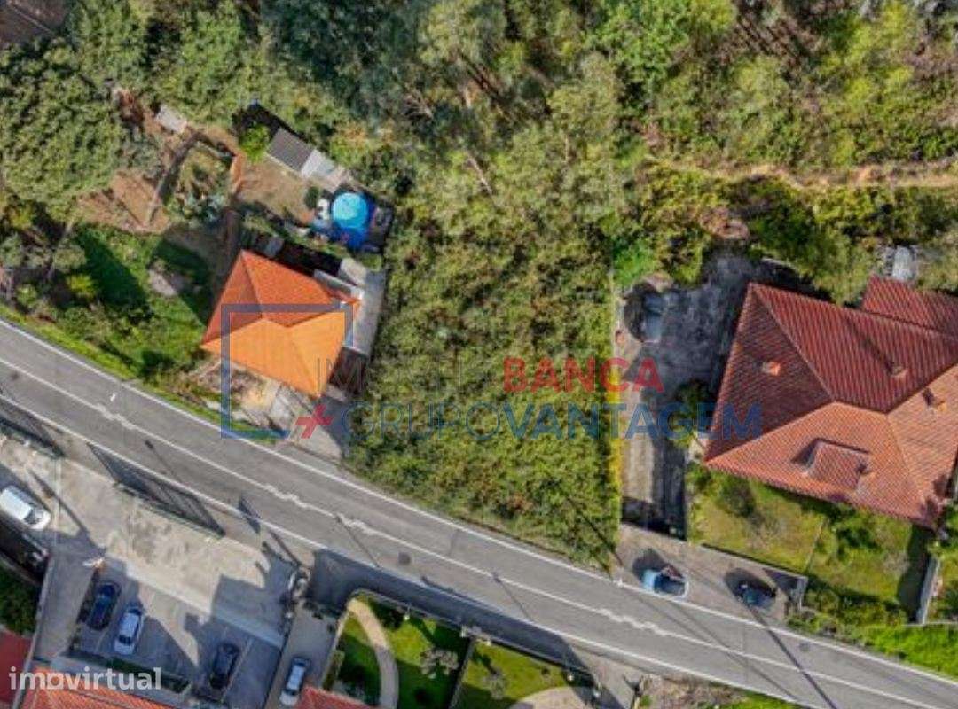 Terreno para Venda em Lobão - Santa Maria da Feira - 540m2. - Grande imagem: 2/6