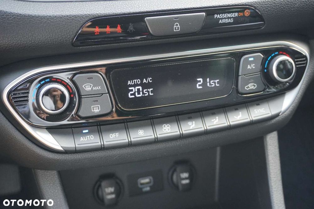 Hyundai i30 - 19