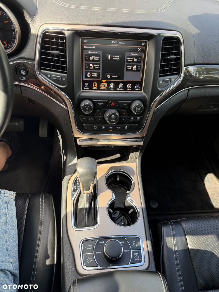 Jeep Grand Cherokee 3.6 V6 Overland - 11