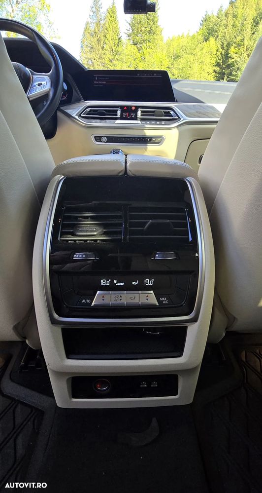 BMW X7 xDrive40i - 22