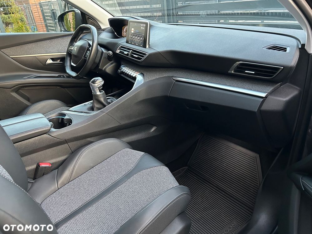 Peugeot 5008 1.5 BlueHDi Allure S&S - 8