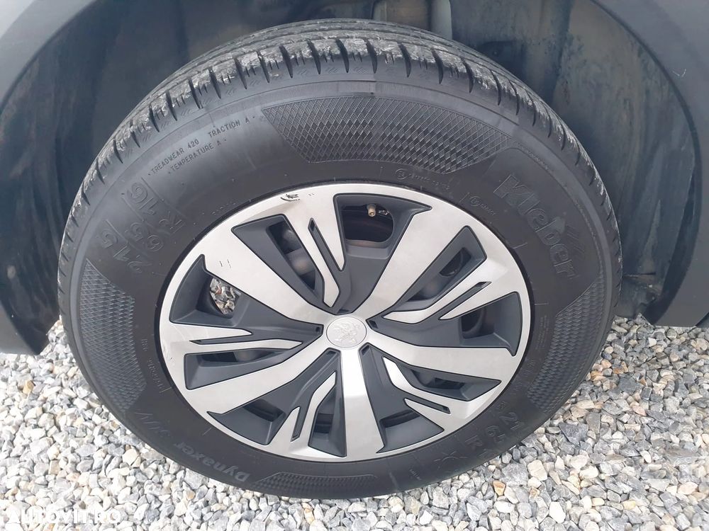 Peugeot 2008 1.5 BlueHDI FAP Active - 11