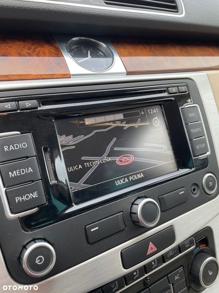 Volkswagen Passat CC 2.0 TDI BlueMotion Technology Exclusive - 27