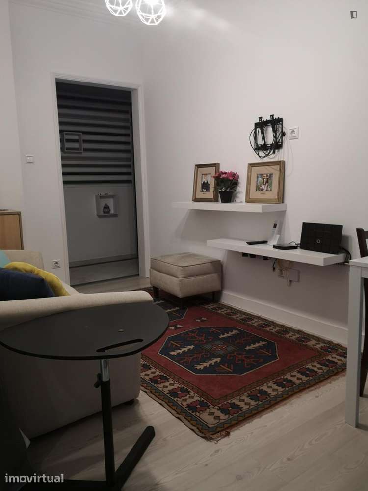 Quarto - localizado em Amadora Lisbon - Grande imagem: 4/19