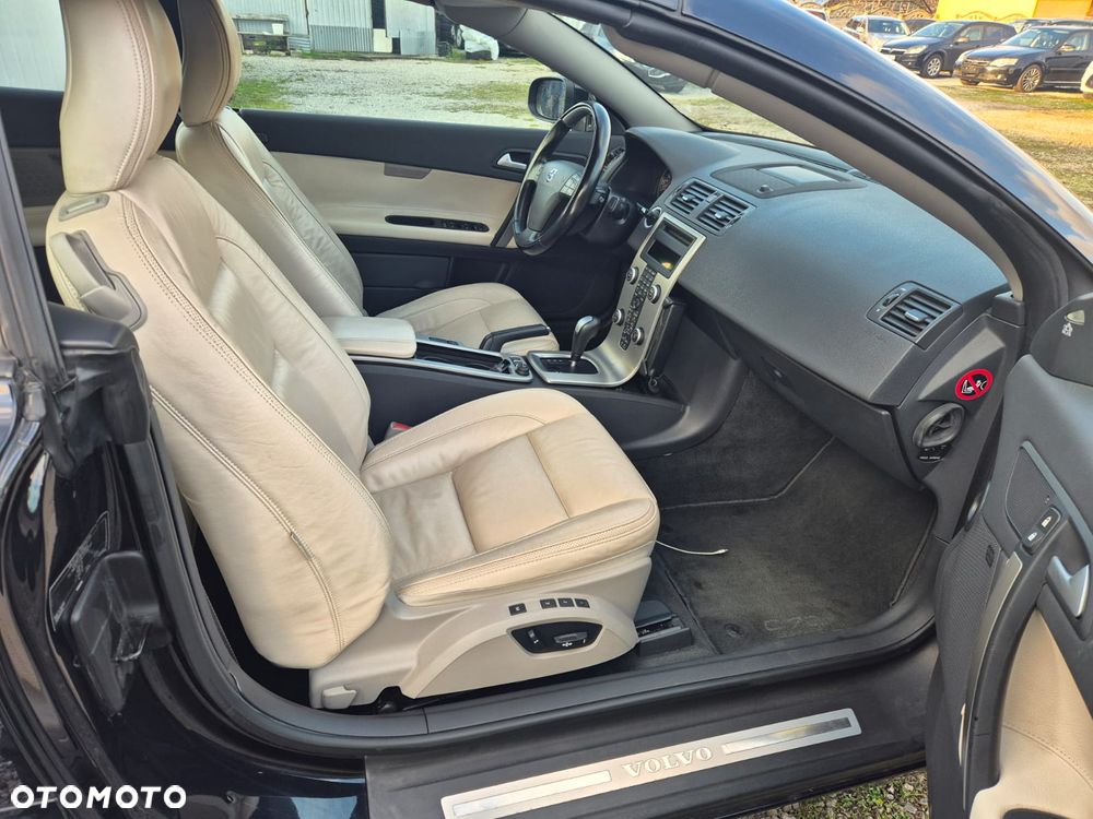 Volvo C70 T5 Inscription - 28