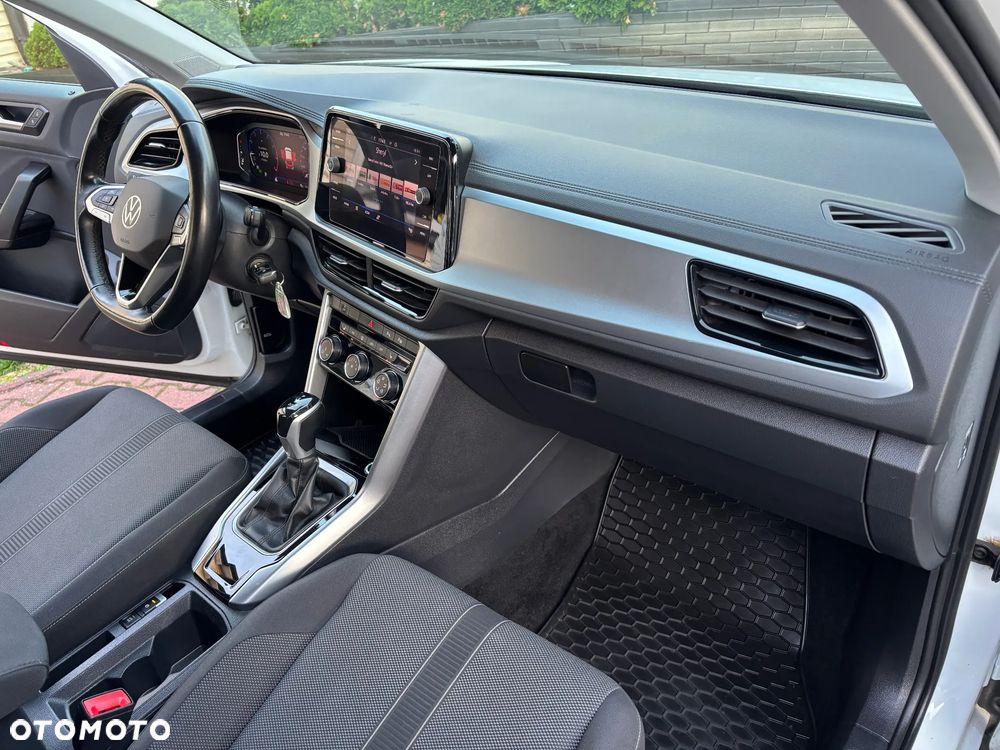 Volkswagen T-Roc 1.5 TSI Life Plus DSG - 28