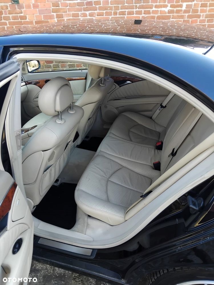 Mercedes-Benz Klasa E 500 7G-TRONIC Elegance - 10