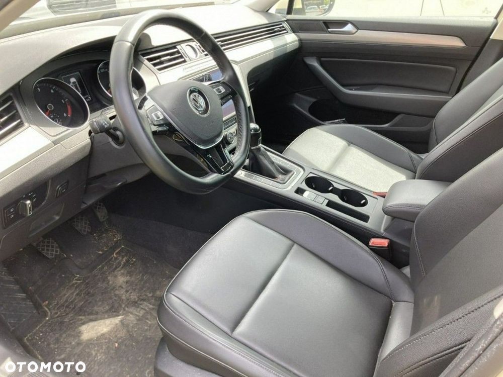 Volkswagen Passat 2.0 TDI BMT Comfortline - 6