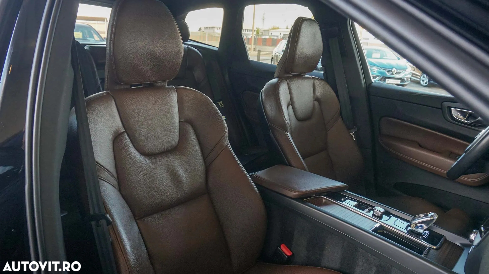 Volvo XC 60 B4 D AWD Geartronic Inscription - 34