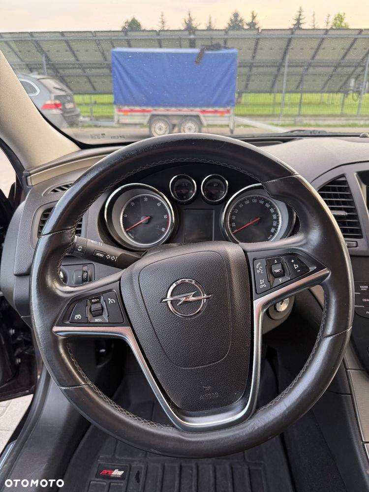 Opel Insignia 2.0 CDTI - 18
