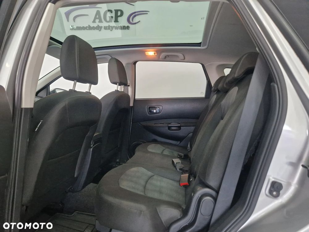 Nissan Qashqai+2 - 22