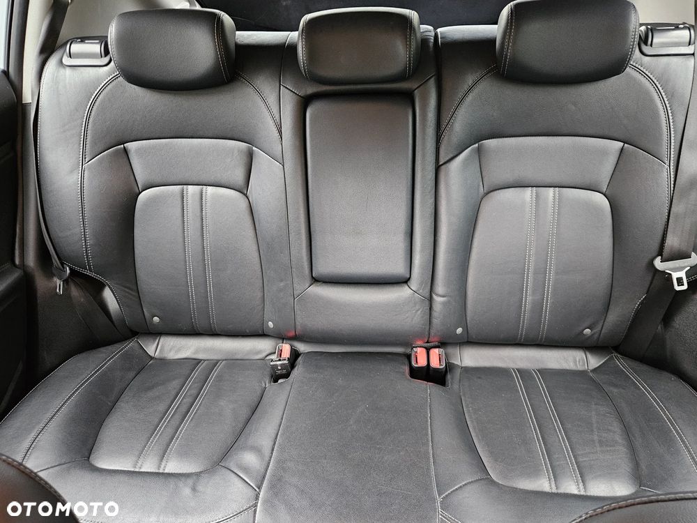 Kia Sportage 2.0 CRDI 4WD Spirit - 16
