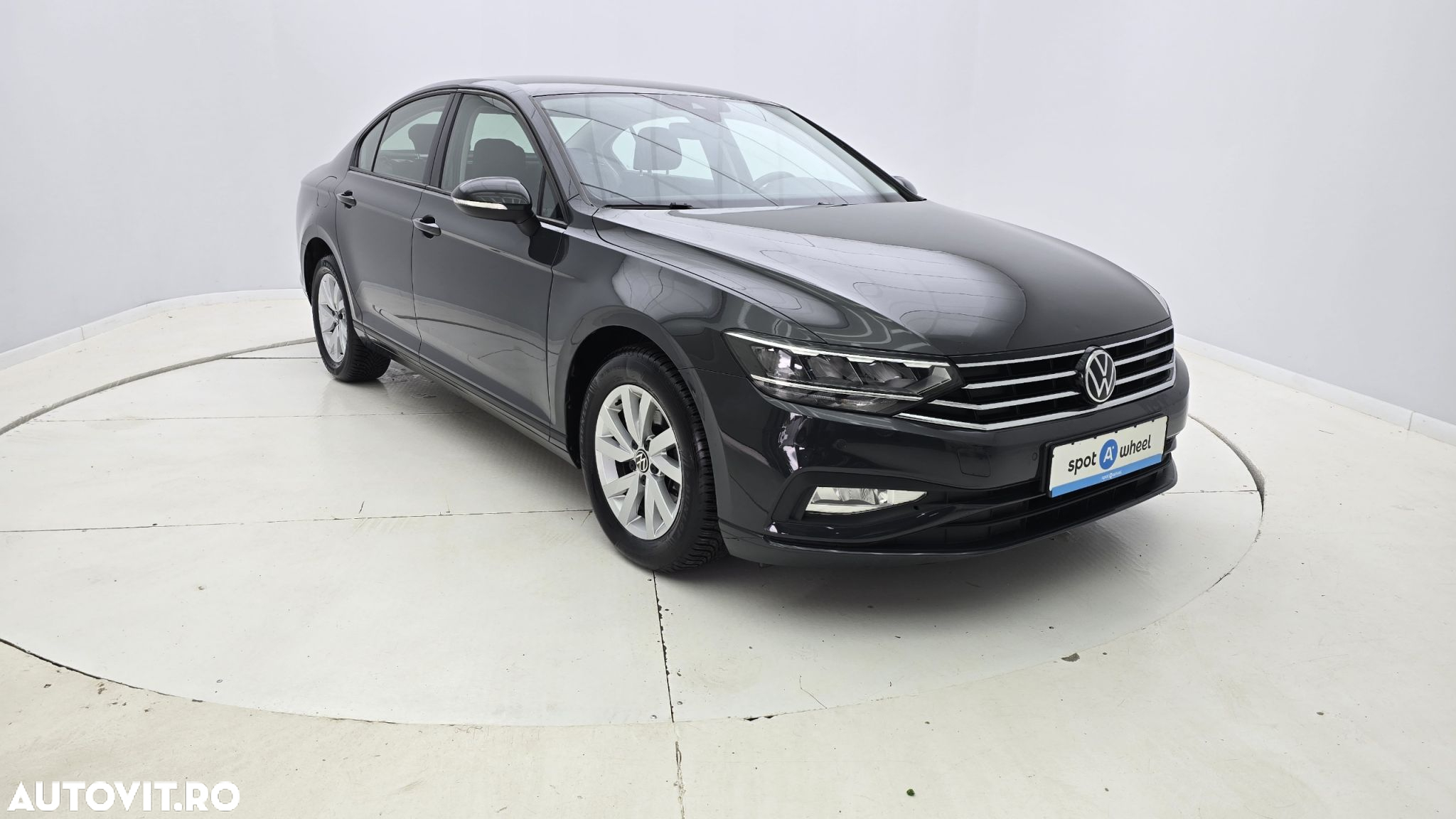 Volkswagen Passat 2.0 TDI DSG Advance - 4