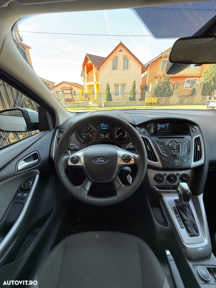 Ford Focus 2.0 TDCi DPF Powershift Titanium - 4