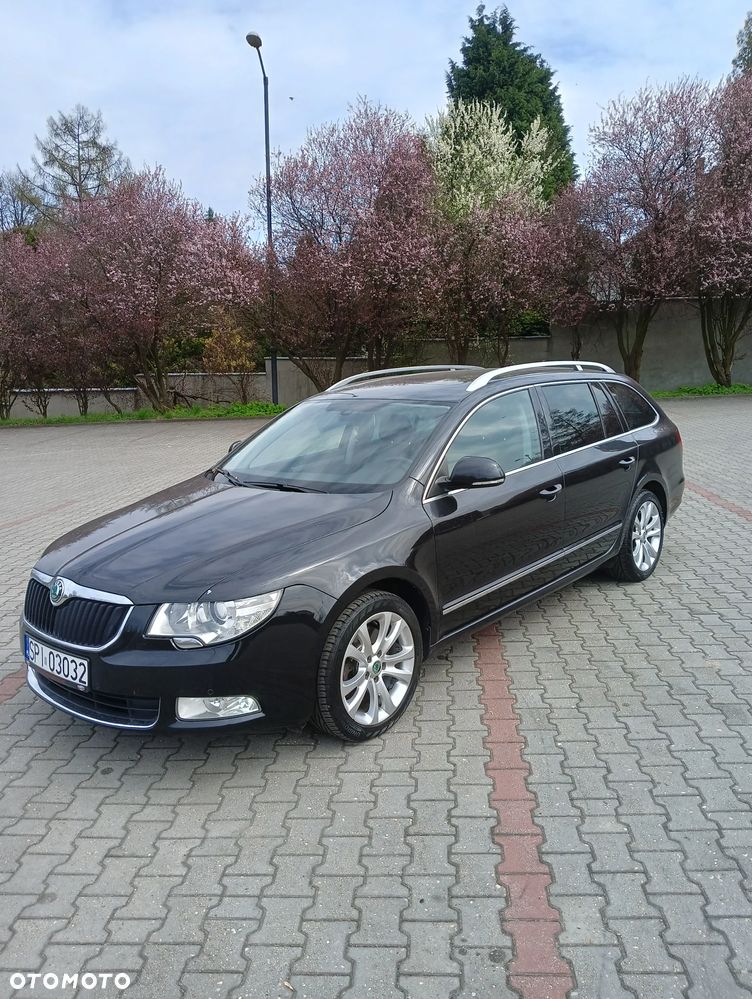 Skoda Superb 2.0 TDI L&K DSG - 1