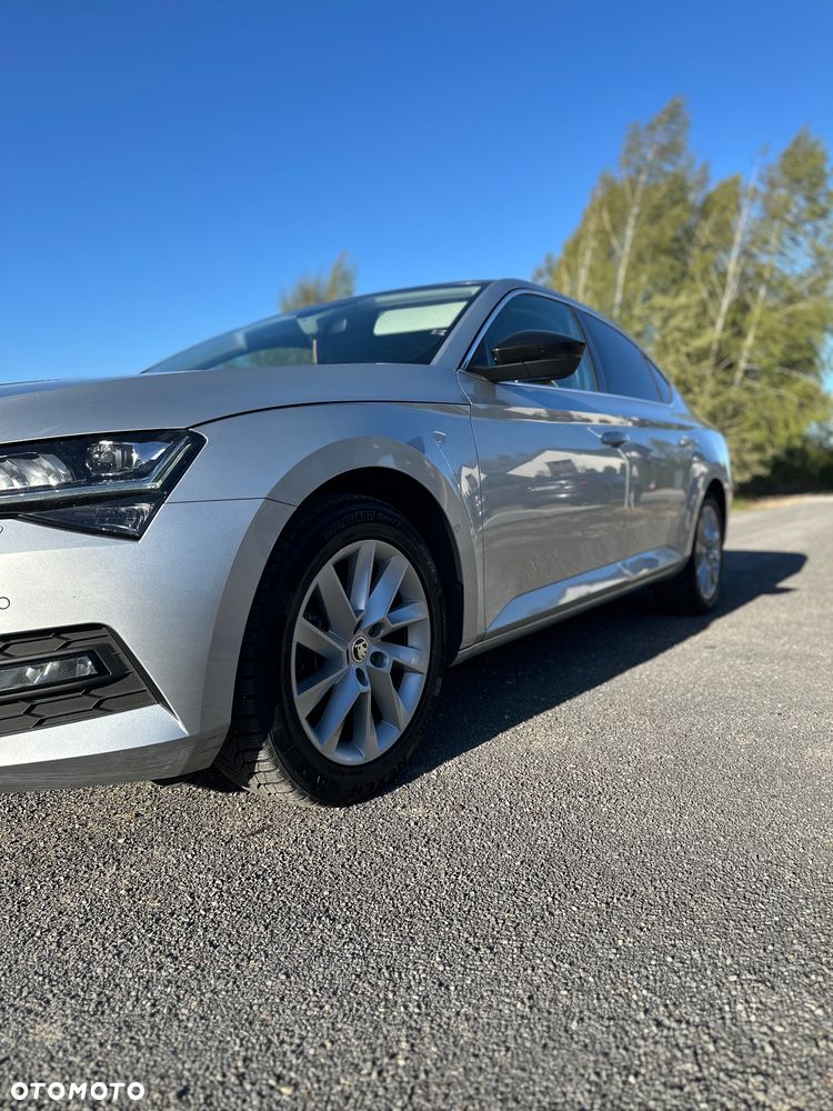 Skoda Superb 2.0 TDI SCR Ambition - 3