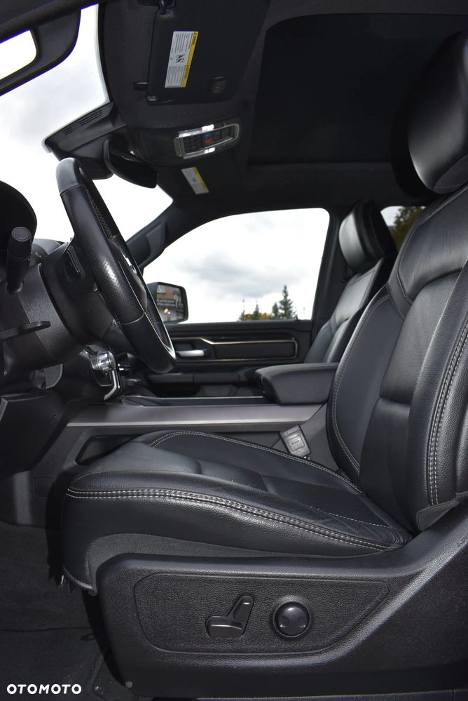 Dodge RAM 1500 5.7 4x4 - 16