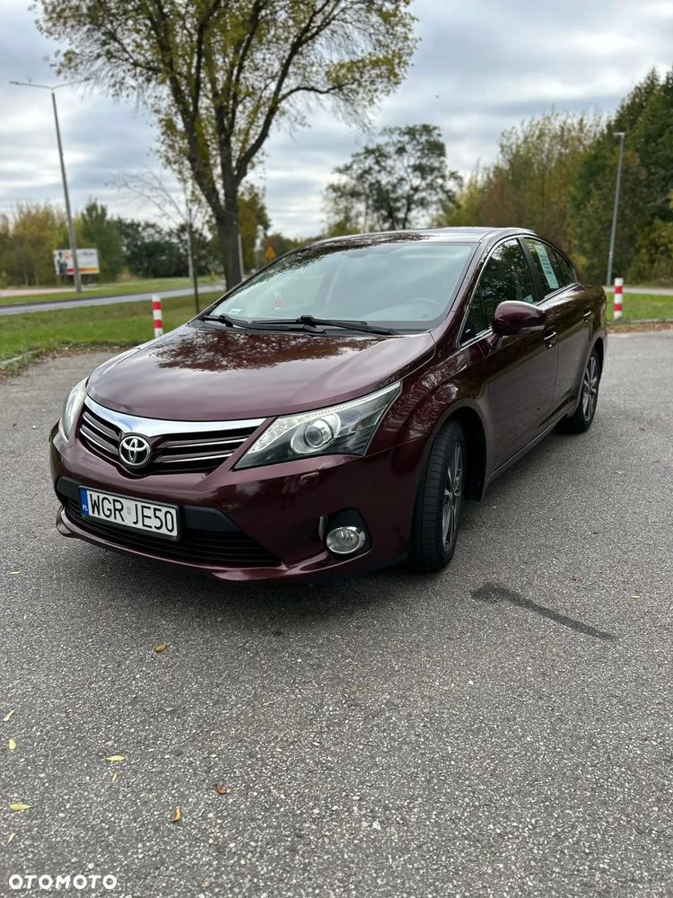 Toyota Avensis 2.0 D-4D Premium - 2