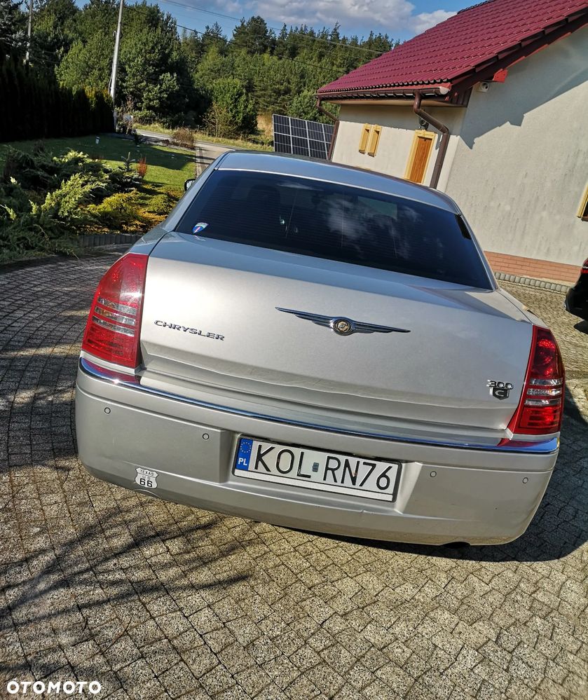 Chrysler 300C - 8