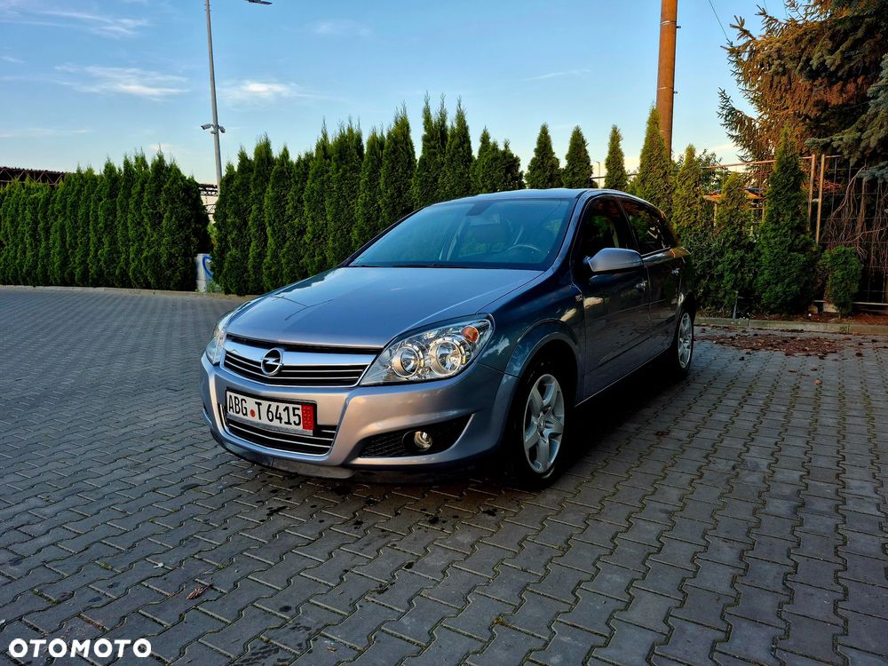 Opel Astra - 1