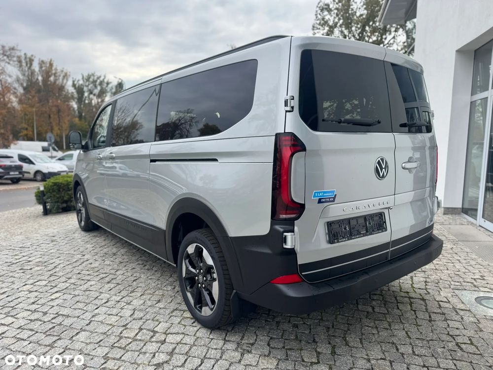 Volkswagen Caravelle - 9